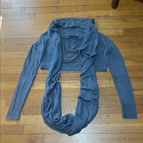 Nicholas K The Shelton Linen Blend Crop Cardigan in Slate, size XS - Picture 3 of 14